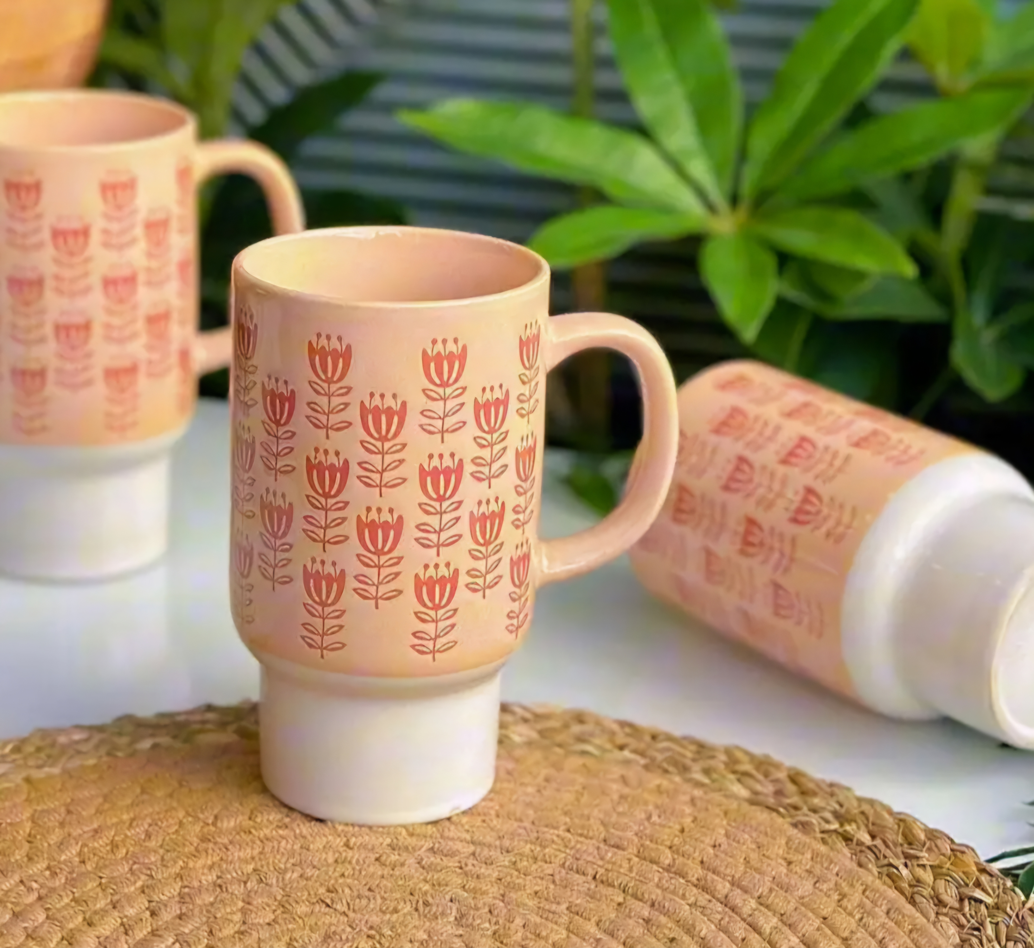 ماگ بلند وارداتی طرح گل بزرگ